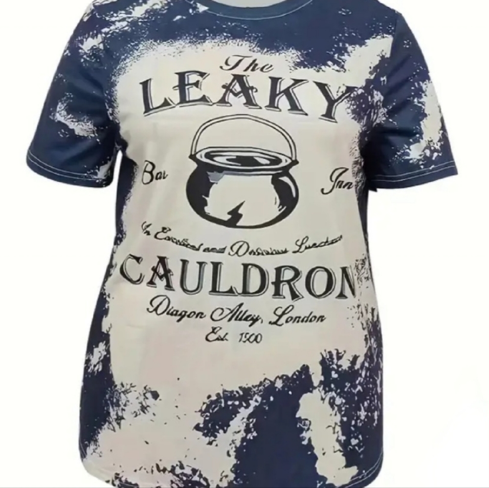Blue/White The Leaky Cauldron Bar & Inn; Dragon Alley, London Shirt: NEW
